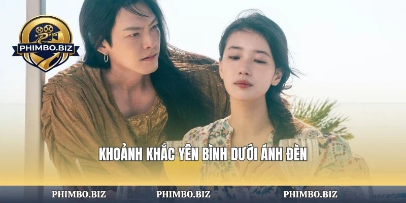 Khoảnh khắc yên bình dưới ánh đèn